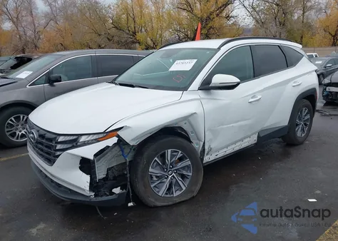 2022 Hyundai Tucson Hybrid Blue z USA, uszkodzony, nr VIN KM8JBCA11NU045645